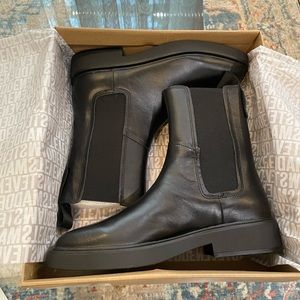 New Steve Madden Boot